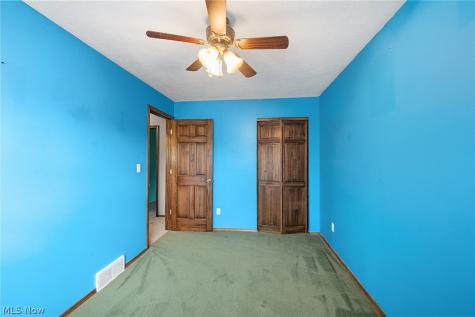 1012 Vivian Drive Grafton OH 44044