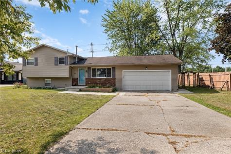 1012 Vivian Drive Grafton OH 44044