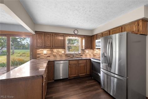 1012 Vivian Drive Grafton OH 44044