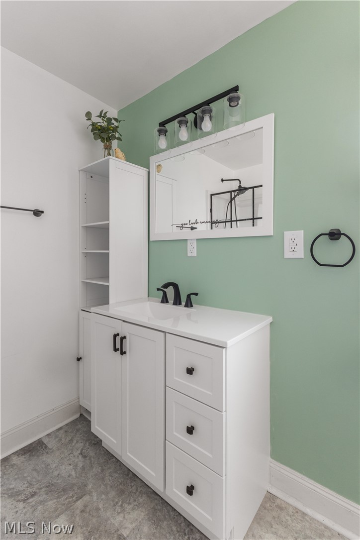 145 Locust Boulevard Wintersville OH 43953