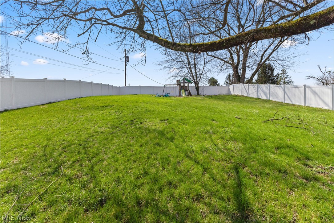 145 Locust Boulevard Wintersville OH 43953