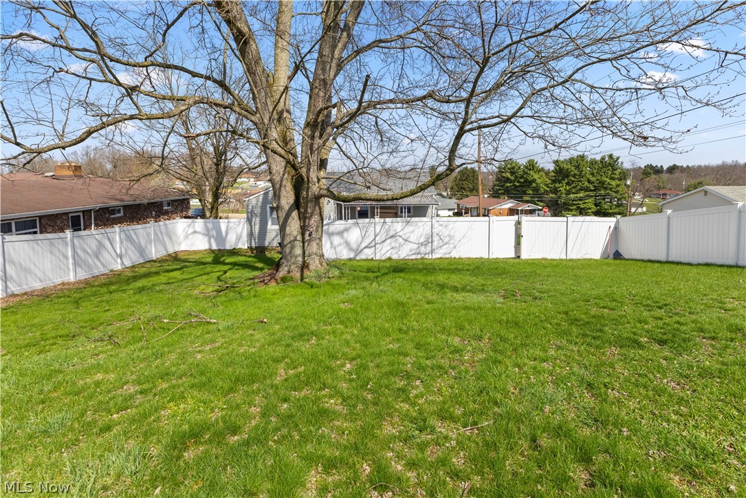 145 Locust Boulevard Wintersville OH 43953