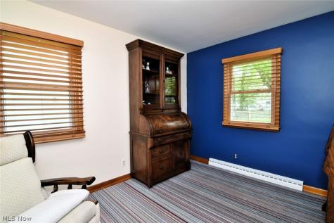 906 Davis Avenue Cuyahoga Falls OH 44221