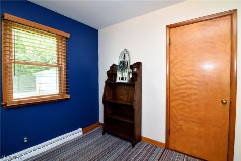 906 Davis Avenue Cuyahoga Falls OH 44221