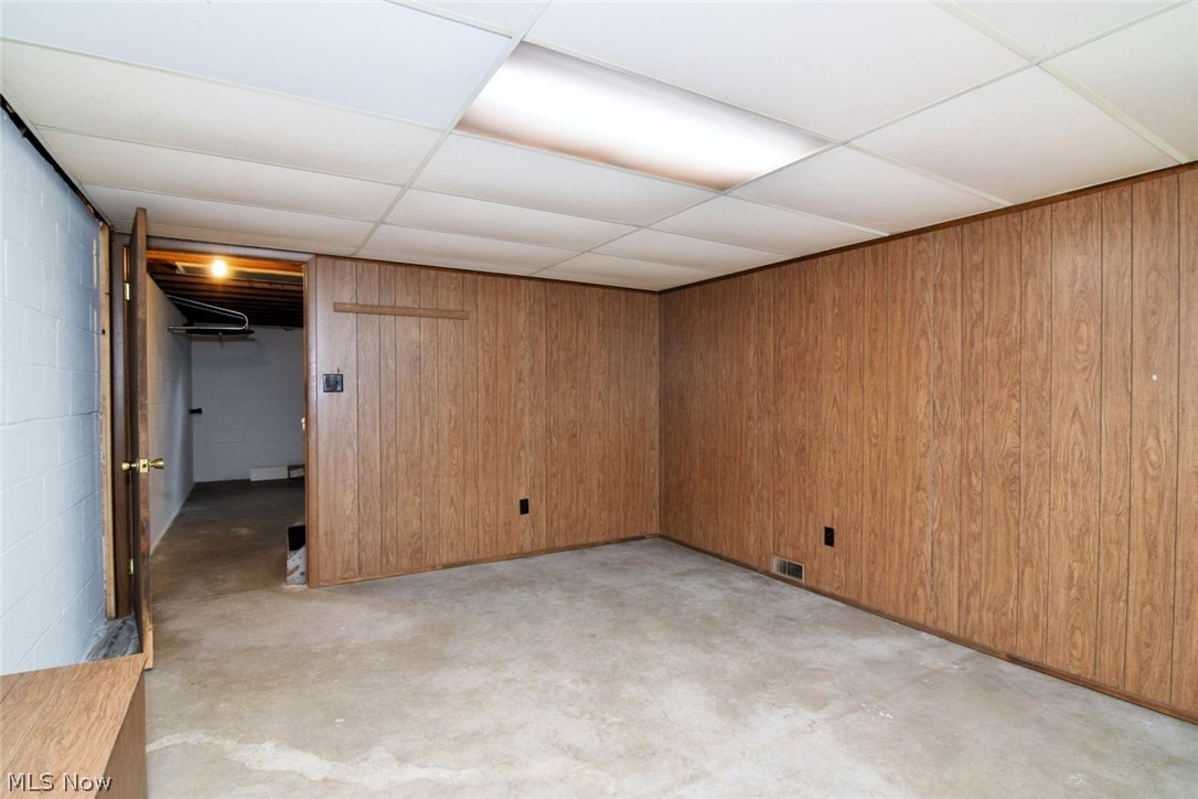 906 Davis Avenue Cuyahoga Falls OH 44221