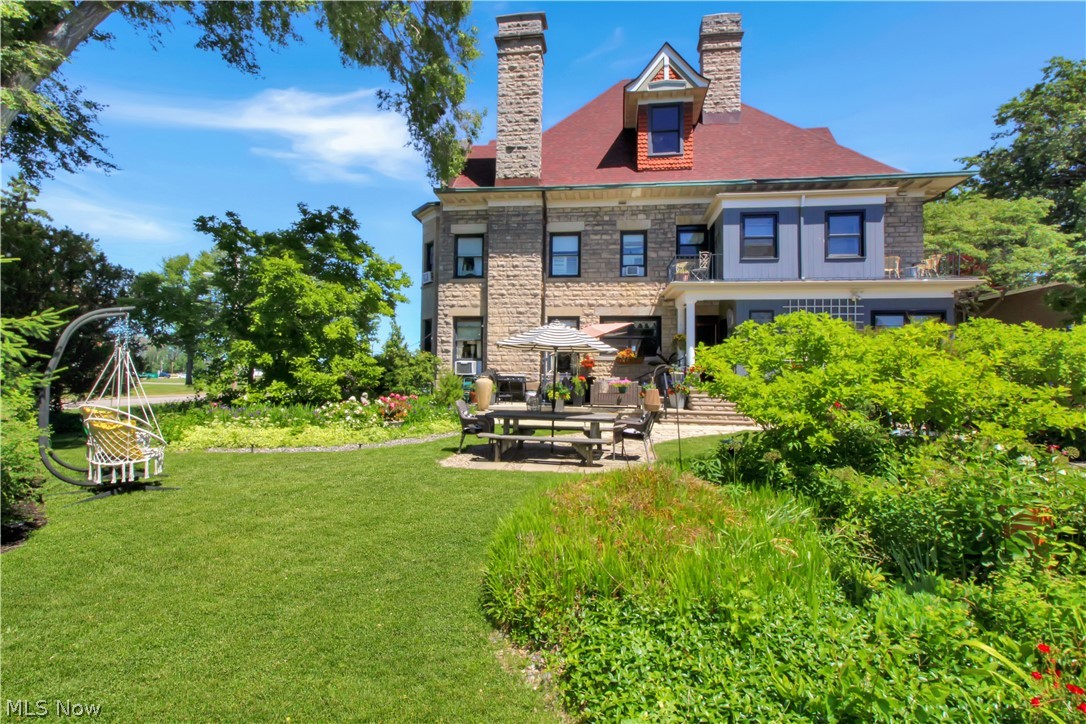 504 E Perry Street Port Clinton OH 43452