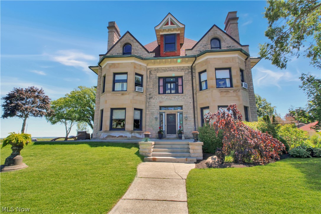 504 E Perry Street Port Clinton OH 43452