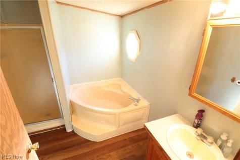 104 Russell Avenue Creston OH 44217