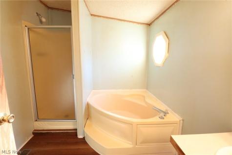 104 Russell Avenue Creston OH 44217