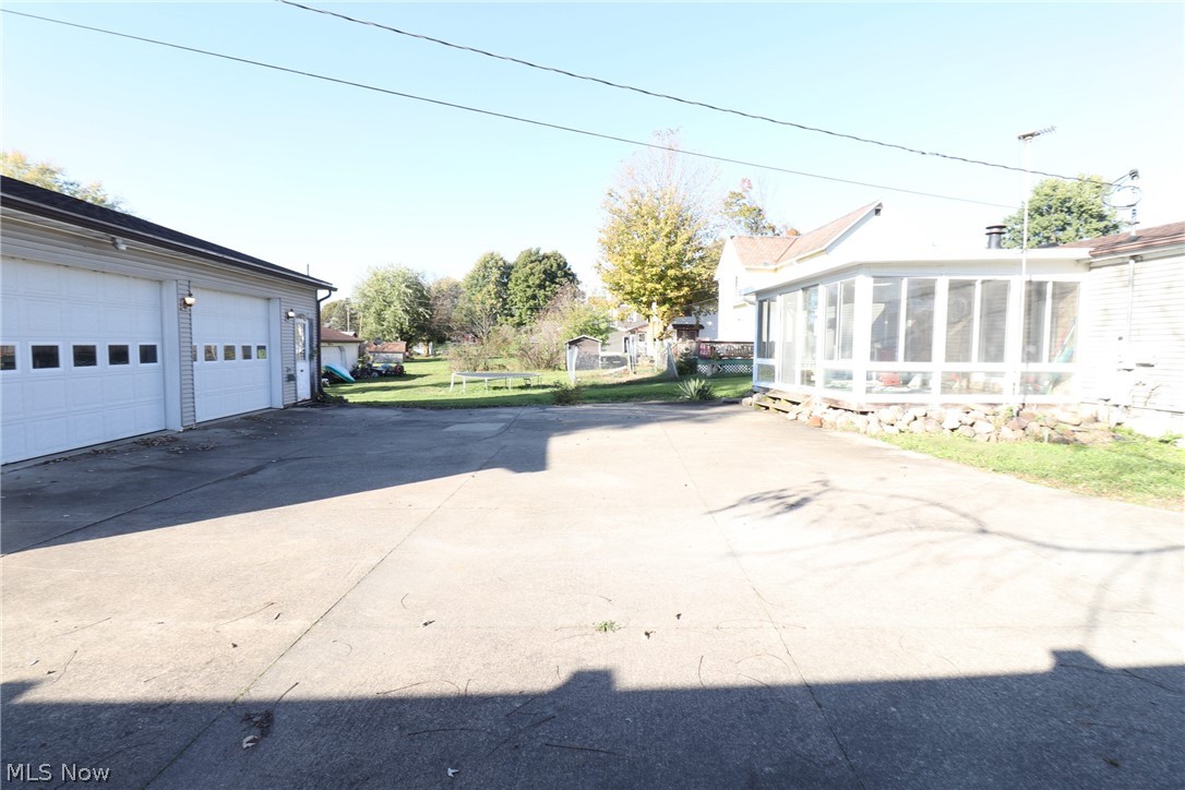 104 Russell Avenue Creston OH 44217