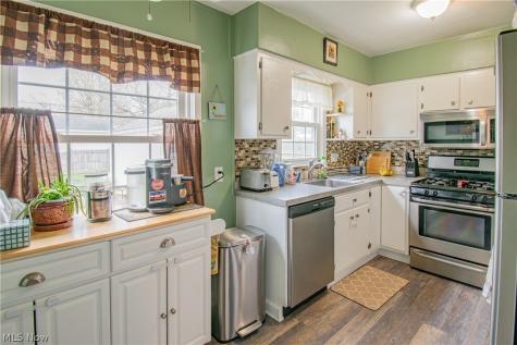2447 24th Street Cuyahoga Falls OH 44223