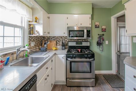 2447 24th Street Cuyahoga Falls OH 44223