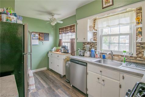 2447 24th Street Cuyahoga Falls OH 44223