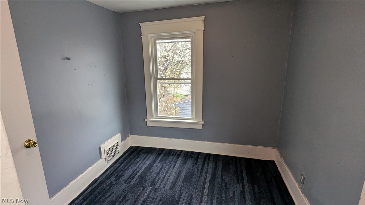 379 Homestead Street Akron OH 44306