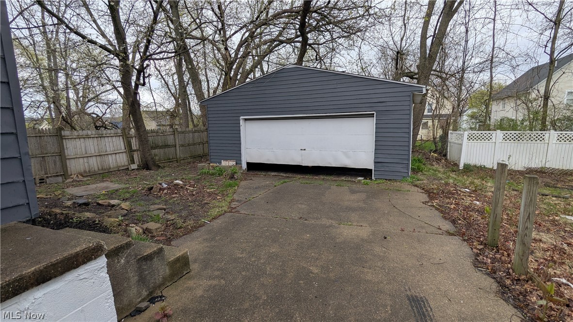 379 Homestead Street Akron OH 44306
