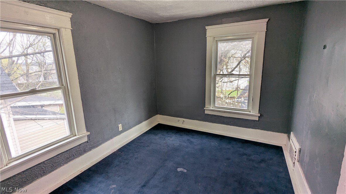 379 Homestead Street Akron OH 44306