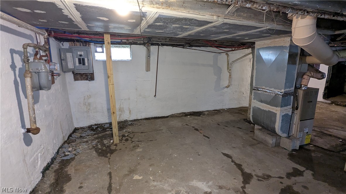 379 Homestead Street Akron OH 44306