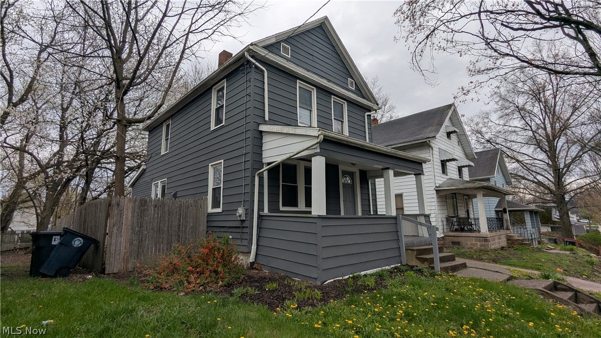 379 Homestead Street Akron OH 44306