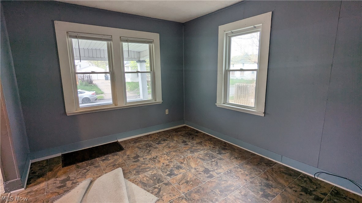 379 Homestead Street Akron OH 44306