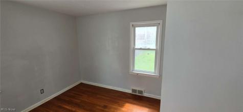 12304 Tonsing Drive Garfield Heights OH 44125