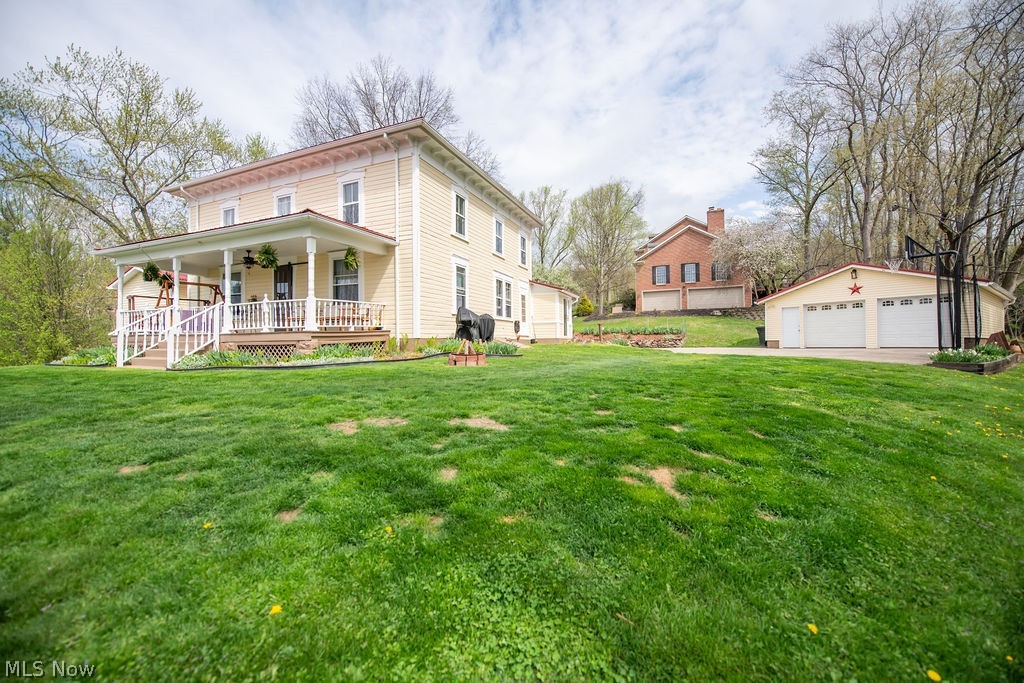 309 Donahey Avenue NE New Philadelphia OH 44663