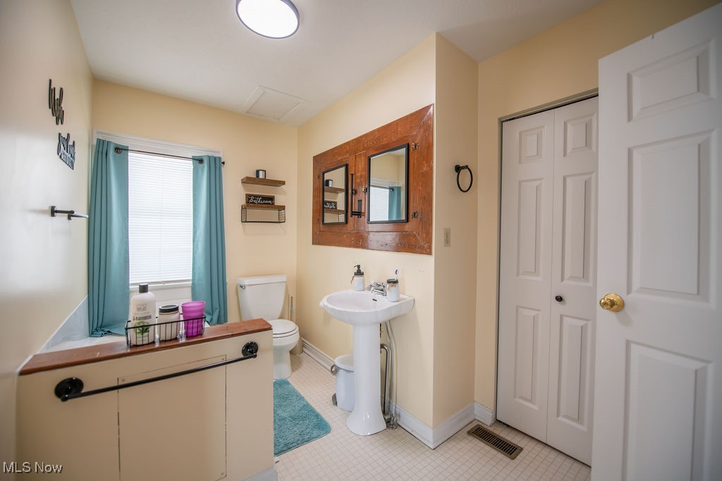 309 Donahey Avenue NE New Philadelphia OH 44663