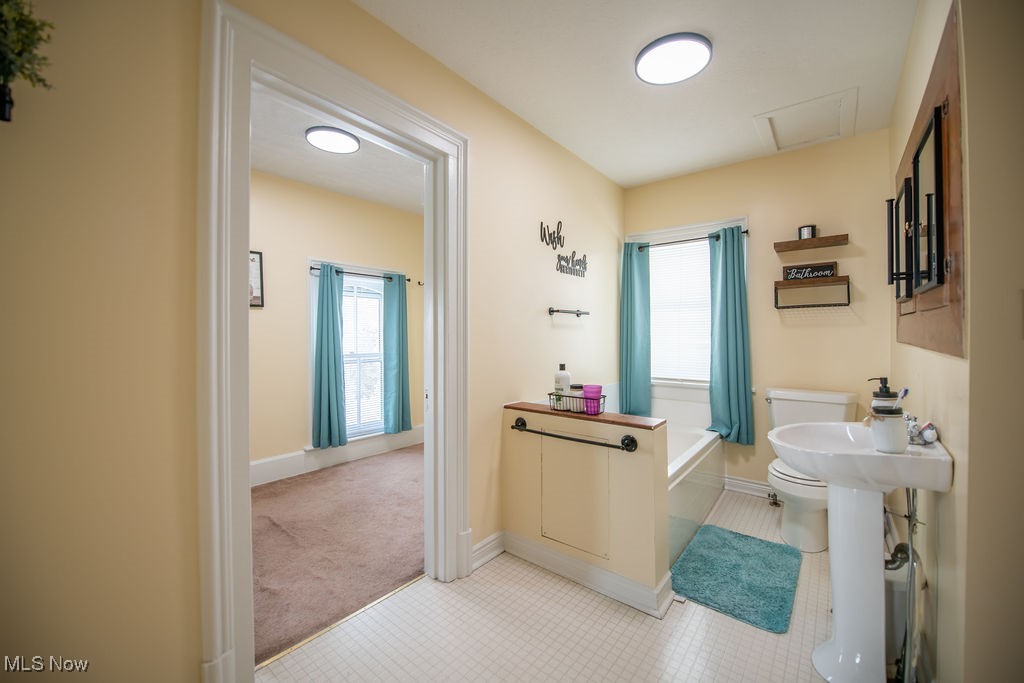 309 Donahey Avenue NE New Philadelphia OH 44663