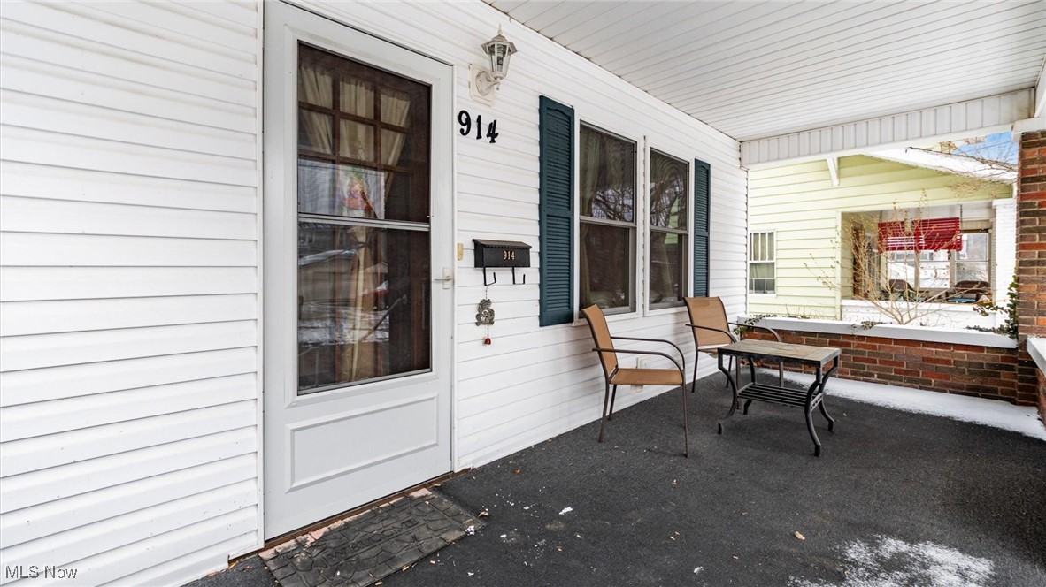 914 Taylor Avenue Cambridge OH 43725