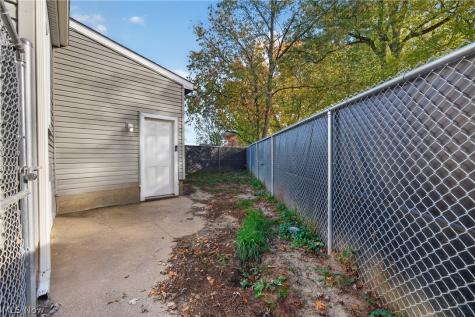 3790 Stump Avenue SW Massillon OH 44646