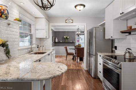 3326 Avalon Road Shaker Heights OH 44120