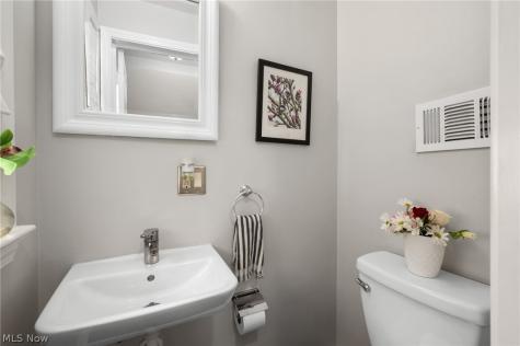 3326 Avalon Road Shaker Heights OH 44120