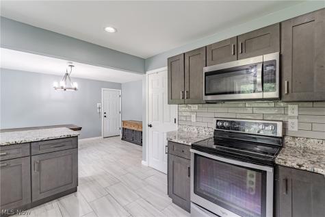 1969 Willowdale Drive Stow OH 44224