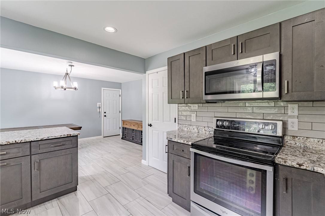 1969 Willowdale Drive Stow OH 44224