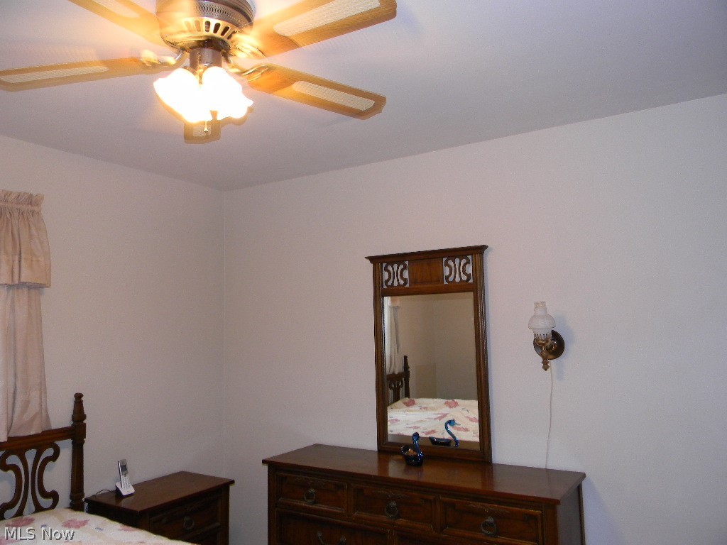 3066 Lynwood Drive NW Warren OH 44485