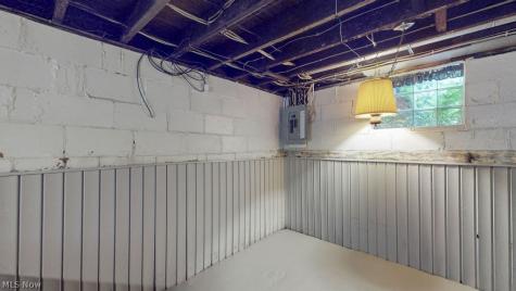 645 W Summit Street Alliance OH 44601