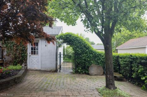 645 W Summit Street Alliance OH 44601