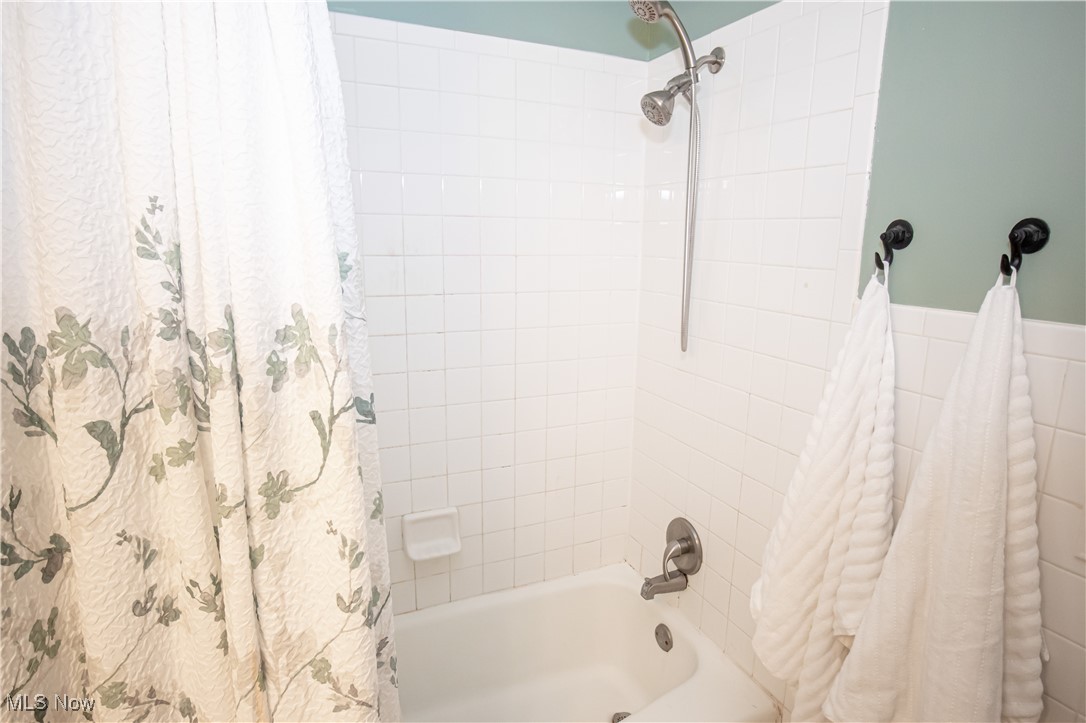 764 E 347th Street Eastlake OH 44095