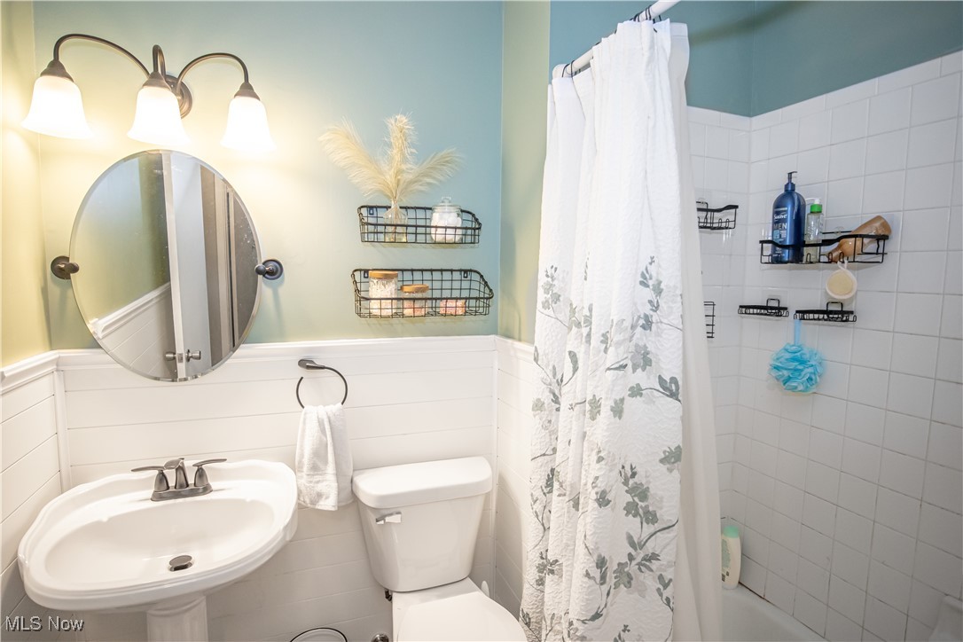 764 E 347th Street Eastlake OH 44095