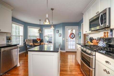 3015 Woodcrest Drive Fairlawn OH 44333