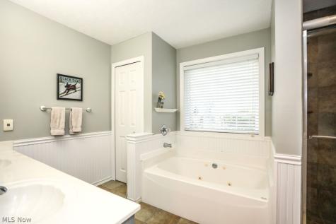 3015 Woodcrest Drive Fairlawn OH 44333