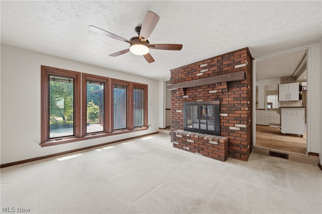 3064 Townsend Street NW Uniontown OH 44685
