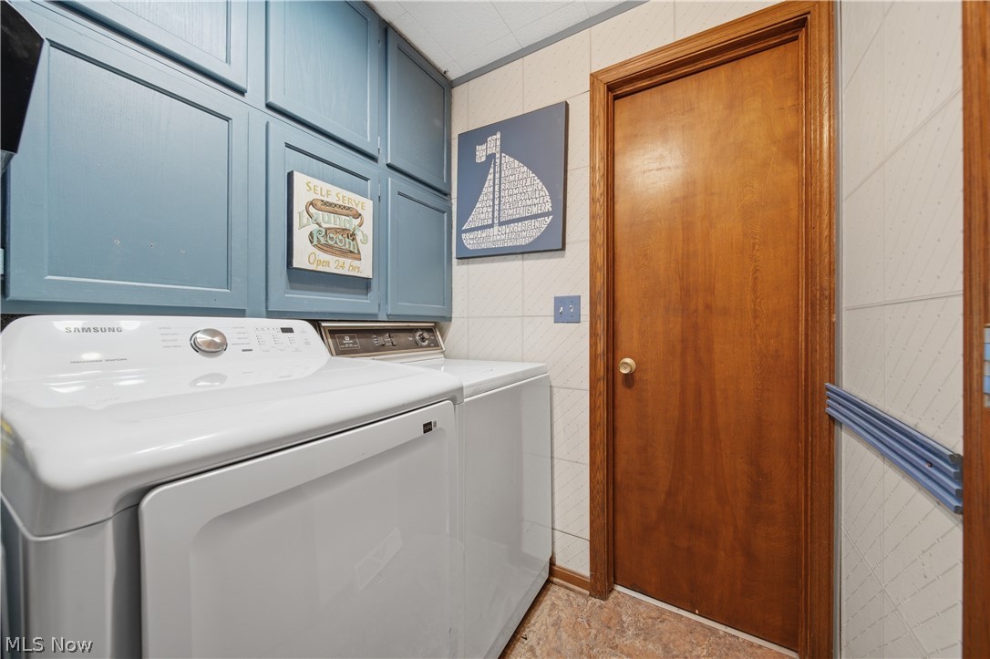 3064 Townsend Street NW Uniontown OH 44685