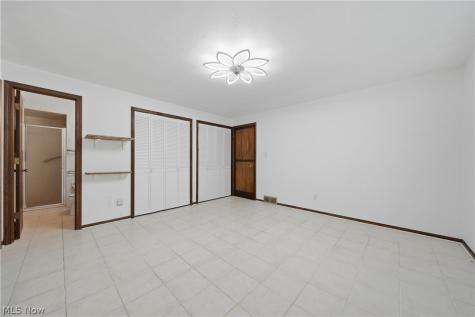 3064 Townsend Street NW Uniontown OH 44685