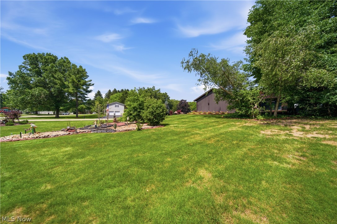 3064 Townsend Street NW Uniontown OH 44685