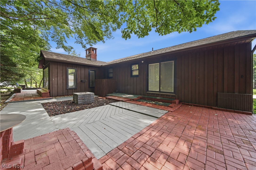 3064 Townsend Street NW Uniontown OH 44685