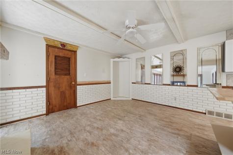 3064 Townsend Street NW Uniontown OH 44685