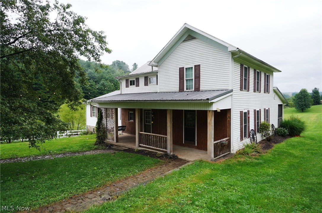 1071 Allgyer Road SE Gnadenhutten OH 44629