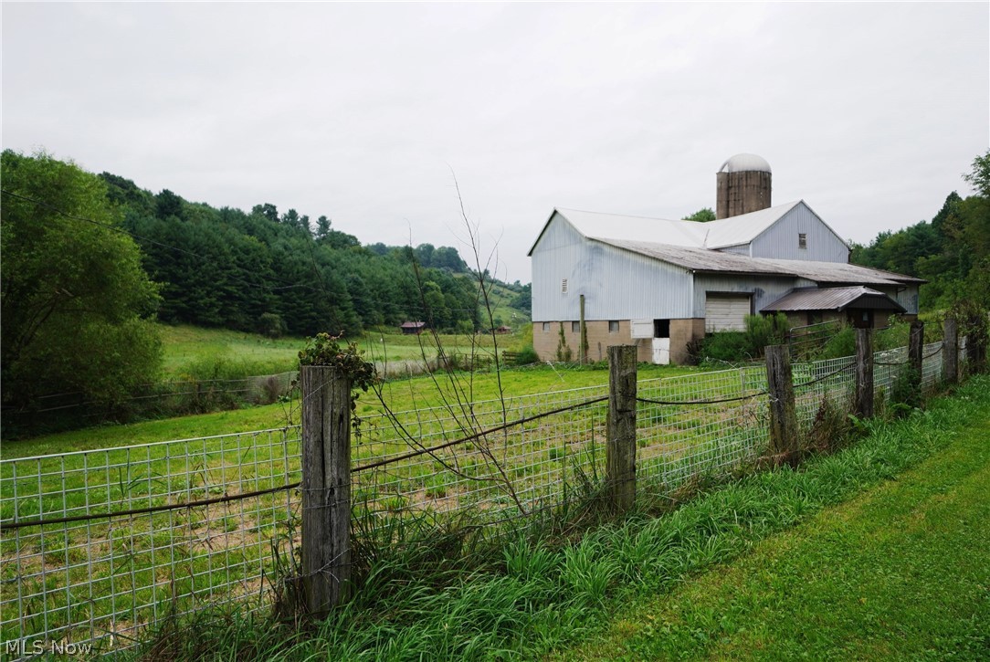 1071 Allgyer Road SE Gnadenhutten OH 44629