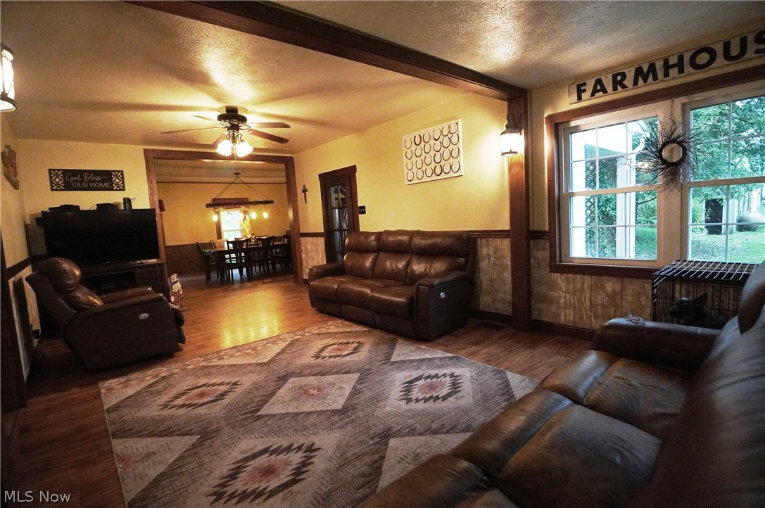 1071 Allgyer Road SE Gnadenhutten OH 44629