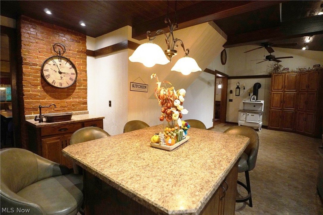 1071 Allgyer Road SE Gnadenhutten OH 44629